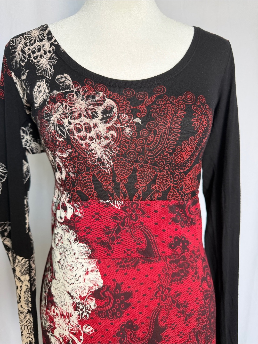 Desigual Lanoria Long Sleeve Midi Dress Size L Black Red Lace Detail Whimsigoth - Picture 3 of 15